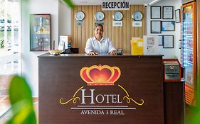 Hotel Avenida 3 Real